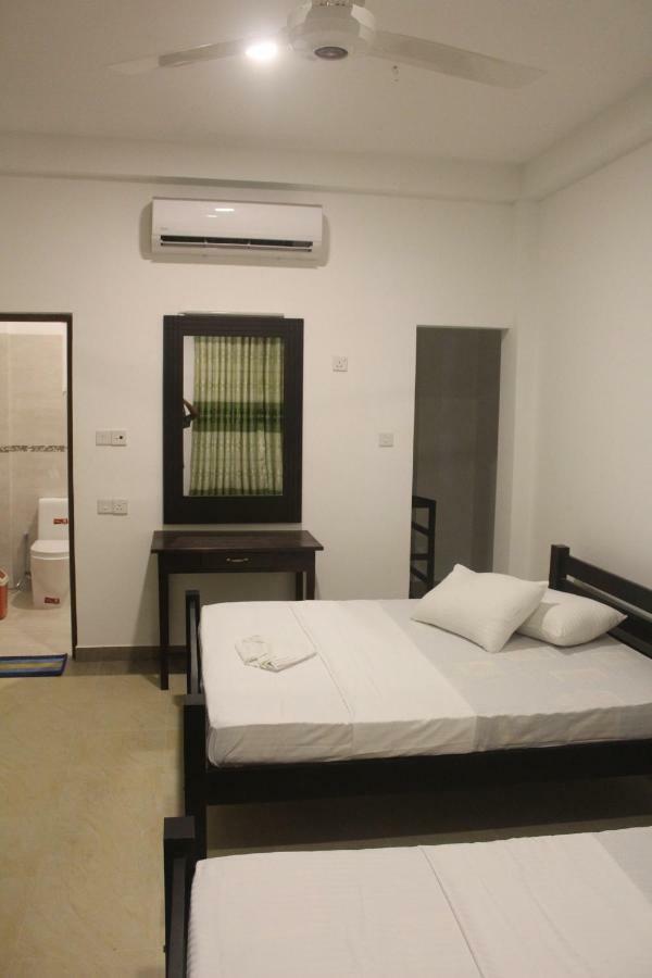 Hotel Senora Kataragama Exterior photo